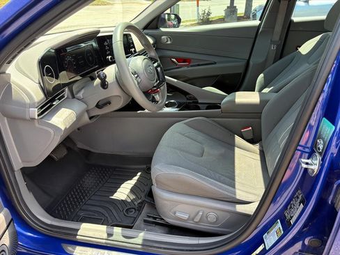 Used 2022 Hyundai Elantra SEL w/ Convenience + Premium Package FWD image 15