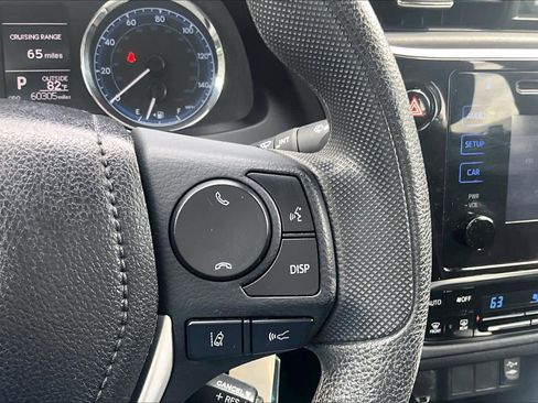 Used 2018 Toyota Corolla LE FWD image 25