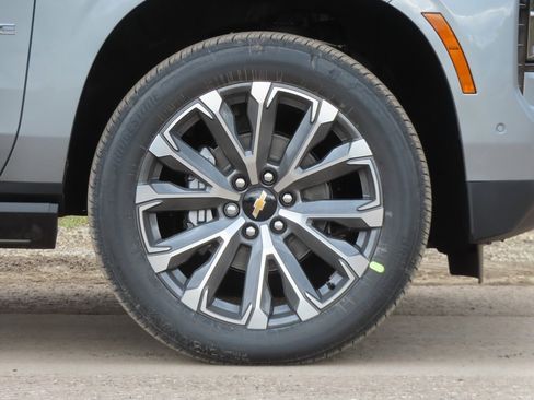 New 2026 Chevrolet Tahoe High Country image 18