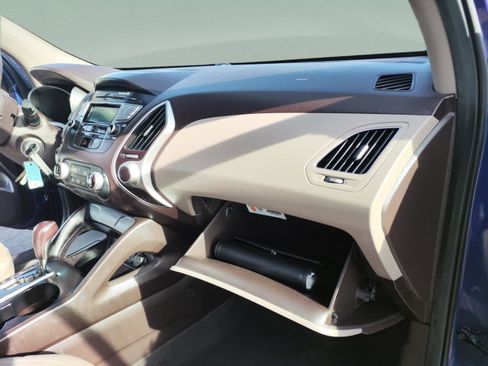 Used 2011 Hyundai Tucson GLS image 21