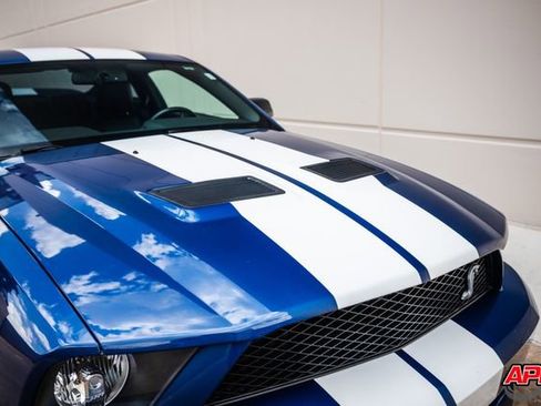 Used 2009 Ford Mustang Shelby GT500 RWD image 25