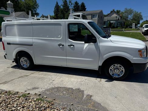 Used 2018 Nissan NV 2500 SV RWD image 6
