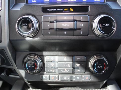 Used 2020 Ford F150 Raptor w/ Equipment Group 802A Luxury image 47