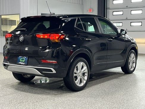 Certified 2022 Buick Encore GX Preferred w/ Cold Weather Comfort Package AWD/4WD image 5