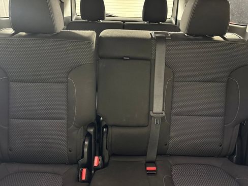 Used 2020 GMC Acadia SLE w/ Driver Convenience Package FWD image 42