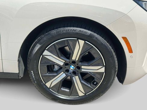 Used 2026 BMW iX xDrive45 AWD/4WD image 6