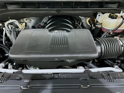 Used 2025 GMC Yukon Denali Ultimate image 34