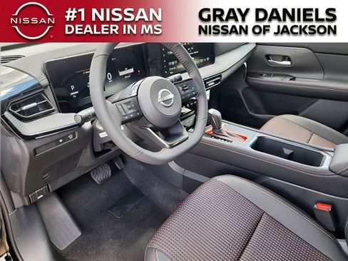 New 2025 Nissan Kicks SR image 10