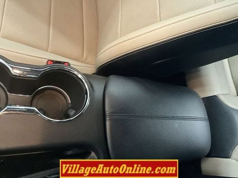 Used 2016 Ford Mustang GT Premium RWD image 22