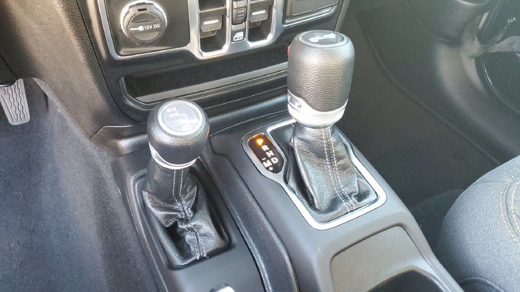 Used 2024 Jeep Wrangler Unlimited Sport AWD/4WD image 25