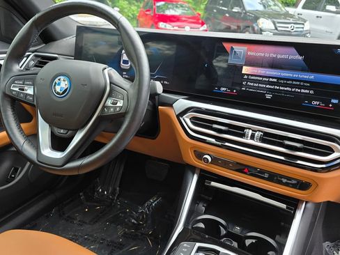 Used 2023 BMW i4 eDrive40 w/ Premium Package RWD image 12