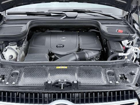 Used 2025 Mercedes-Benz GLE 450e 4MATIC image 27