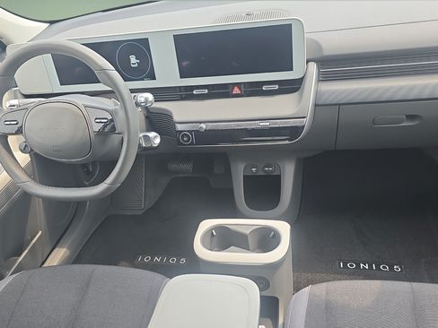 Used 2024 Hyundai Ioniq 5 SEL AWD/4WD image 11