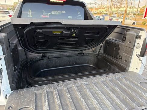 Used 2022 Hyundai Santa Cruz SEL image 8