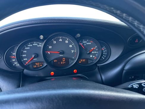 Used 2000 Porsche 911 Carrera RWD image 9