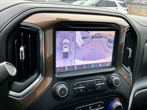 Used 2019 Chevrolet Silverado 1500 High Country w/ Technology Package image 28