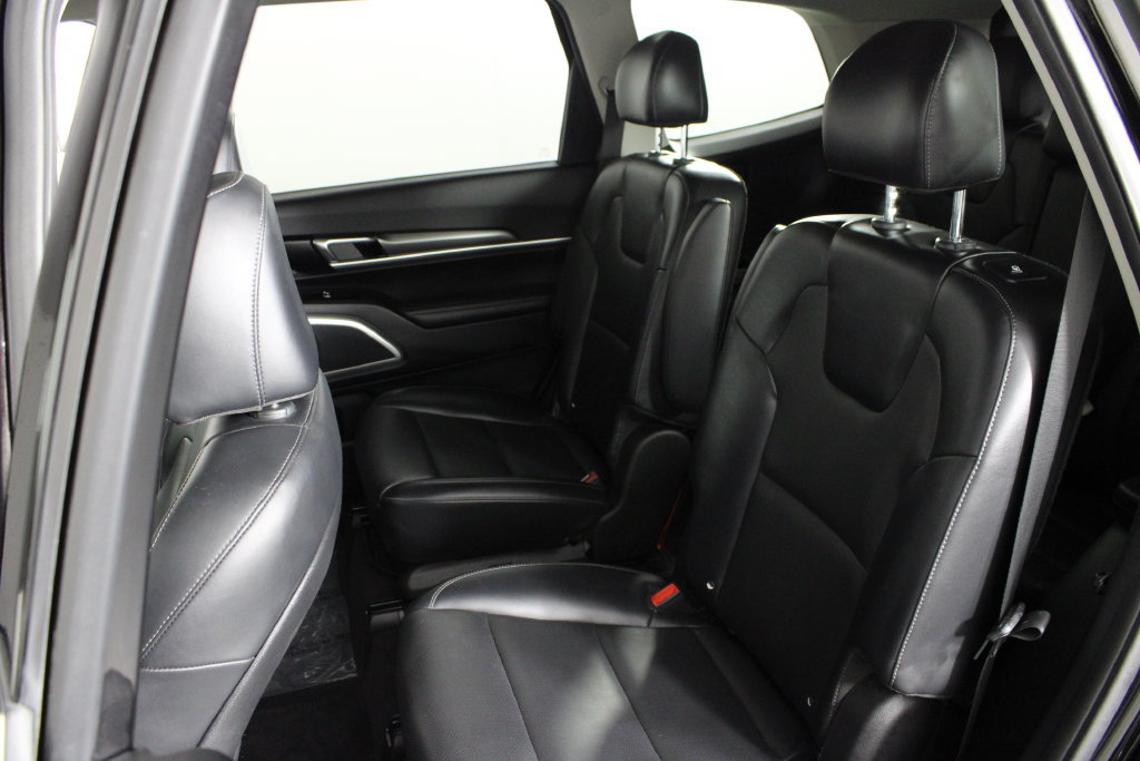 Used 2022 Kia Telluride S FWD image 21
