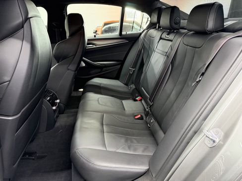Used 2019 BMW M5 w/ Executive Package image 21