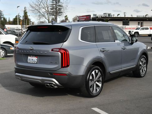 Used 2020 Kia Telluride EX w/ EX Premium Package image 8