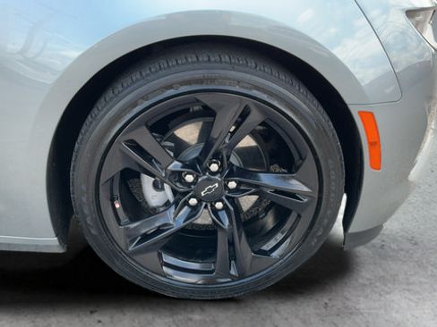 Used 2024 Chevrolet Camaro LT w/ Technology Package RWD image 26