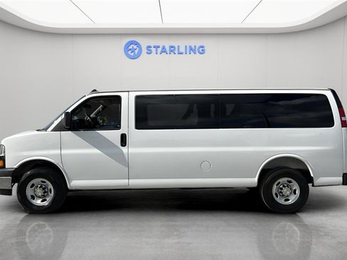 Used 2025 Chevrolet Express 3500 LT w/ LT Preferred Equipment Group image 3