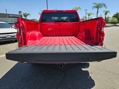 Used 2025 Chevrolet Silverado 1500 LT AWD/4WD image 17