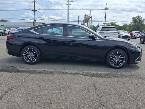 Used 2022 Lexus ES 250 w/ Premium Package AWD/4WD image 26