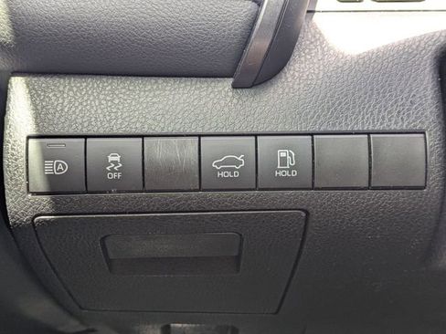 Used 2019 Toyota Camry LE w/ Sunroof Package FWD image 23