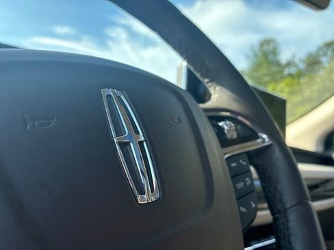 Certified 2023 Lincoln Nautilus Reserve FWD image 28
