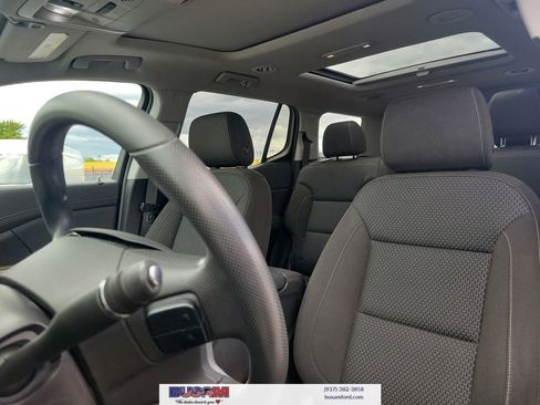 Used 2021 GMC Acadia SLE w/ Driver Convenience Package FWD image 15