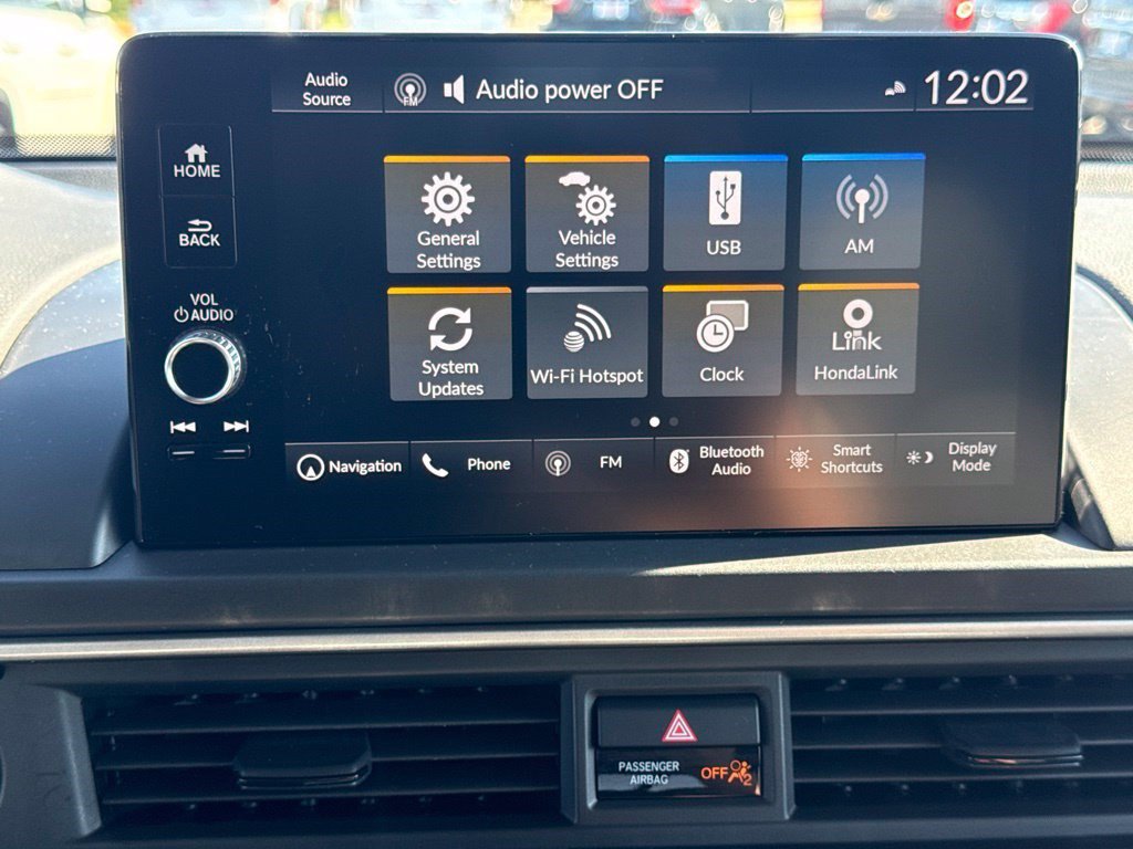 Used 2025 Honda Pilot Elite image 32