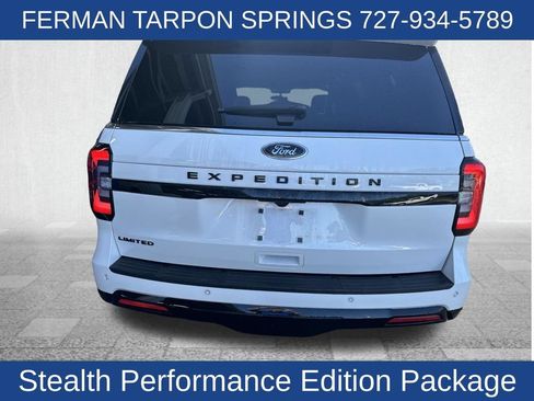 Used 2023 Ford Expedition Limited RWD image 9