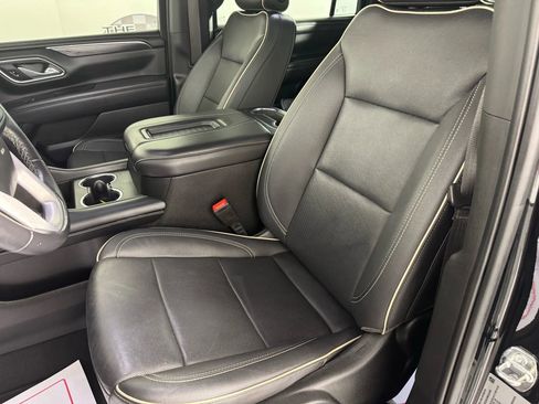 Used 2022 GMC Yukon XL SLT image 35