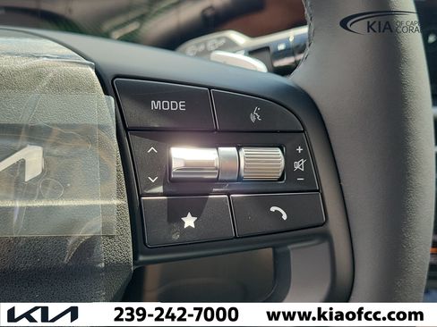 New 2026 Kia Sportage LX FWD image 24