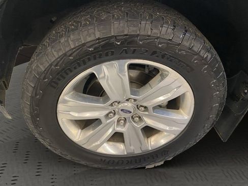 Used 2020 Ford F150 Platinum w/ Equipment Group 701A Luxury AWD/4WD image 28
