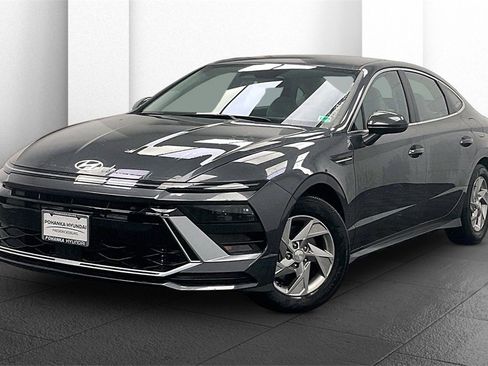 Certified 2025 Hyundai Sonata SE image 10