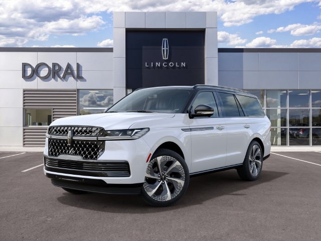 New 2027 Lincoln Navigator Black Label w/ Black Label Special Edition AWD/4WD image 2