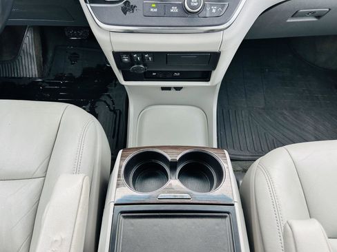 Used 2016 Toyota Sienna XLE Premium image 22