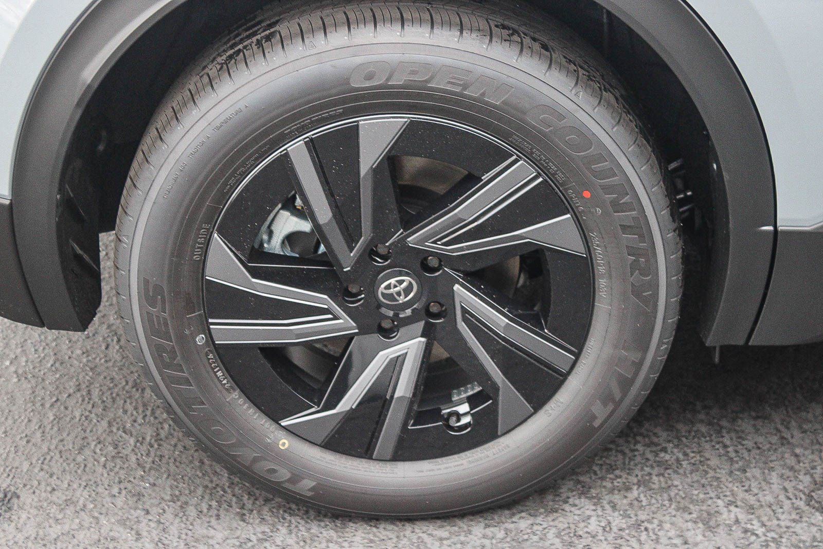 New 2026 Toyota C-HR AWD/4WD image 12