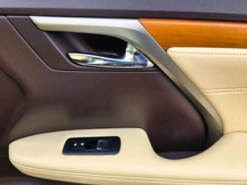 Used 2018 Lexus RX 350 FWD w/ Premium Package image 36