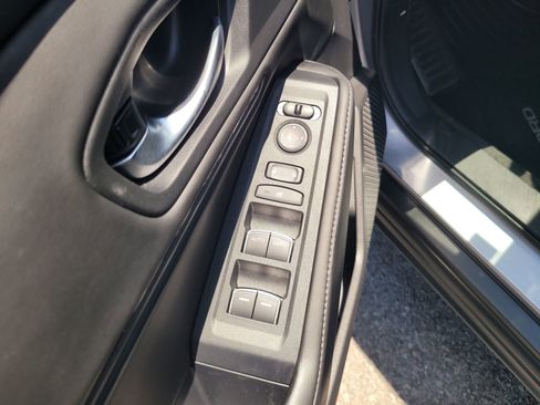 Used 2023 Honda Accord Sport image 11