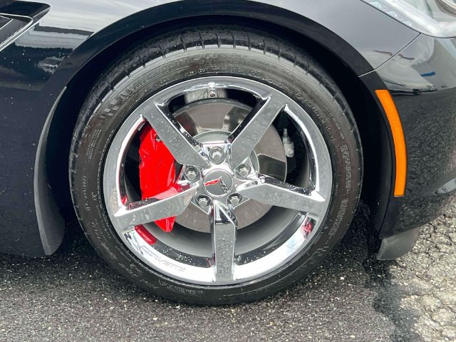 Used 2014 Chevrolet Corvette Stingray Coupe w/ 2LT Preferred Equipment Group RWD image 10