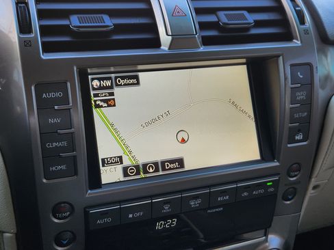 Used 2015 Lexus GX 460 w/ Premium Package image 20