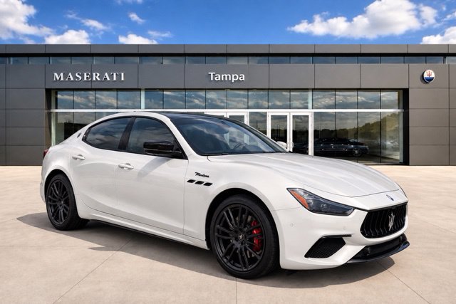 Used 2023 Maserati Ghibli Modena RWD image 1