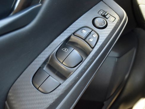 Used 2025 Nissan Sentra S image 16