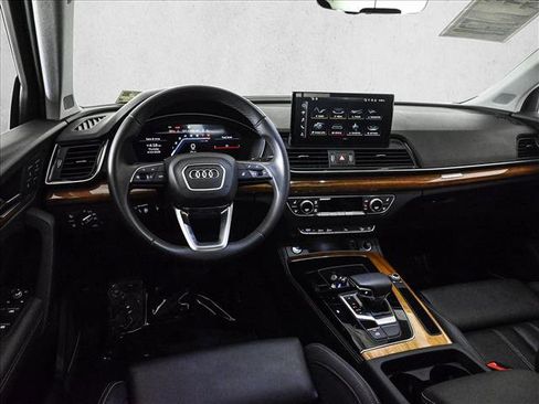 Used 2023 Audi Q5 2.0T Premium Plus w/ Premium Plus Package AWD/4WD image 19