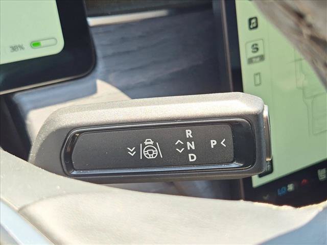 Used 2023 Rivian R1S Adventure Dual AWD/4WD image 13