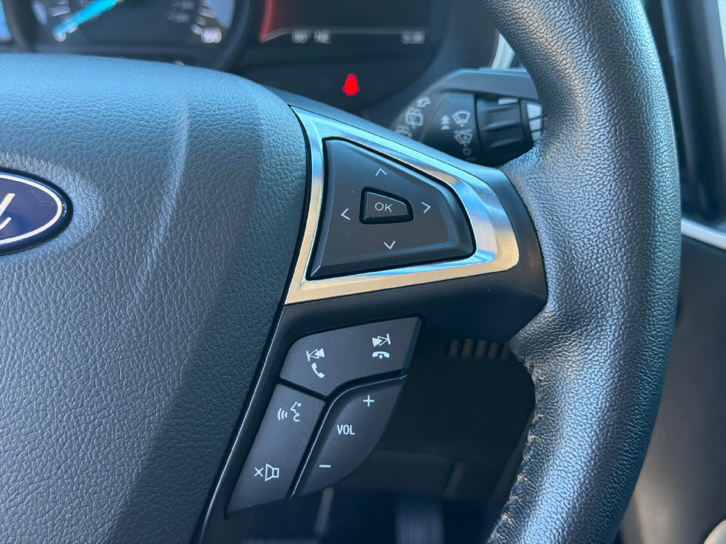 Used 2020 Ford Edge SEL w/ Convenience Package FWD image 26