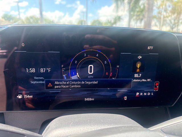 Used 2026 Chevrolet Traverse LT FWD image 15