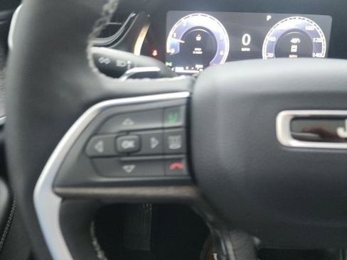 New 2026 Jeep Grand Cherokee L 4WD image 13